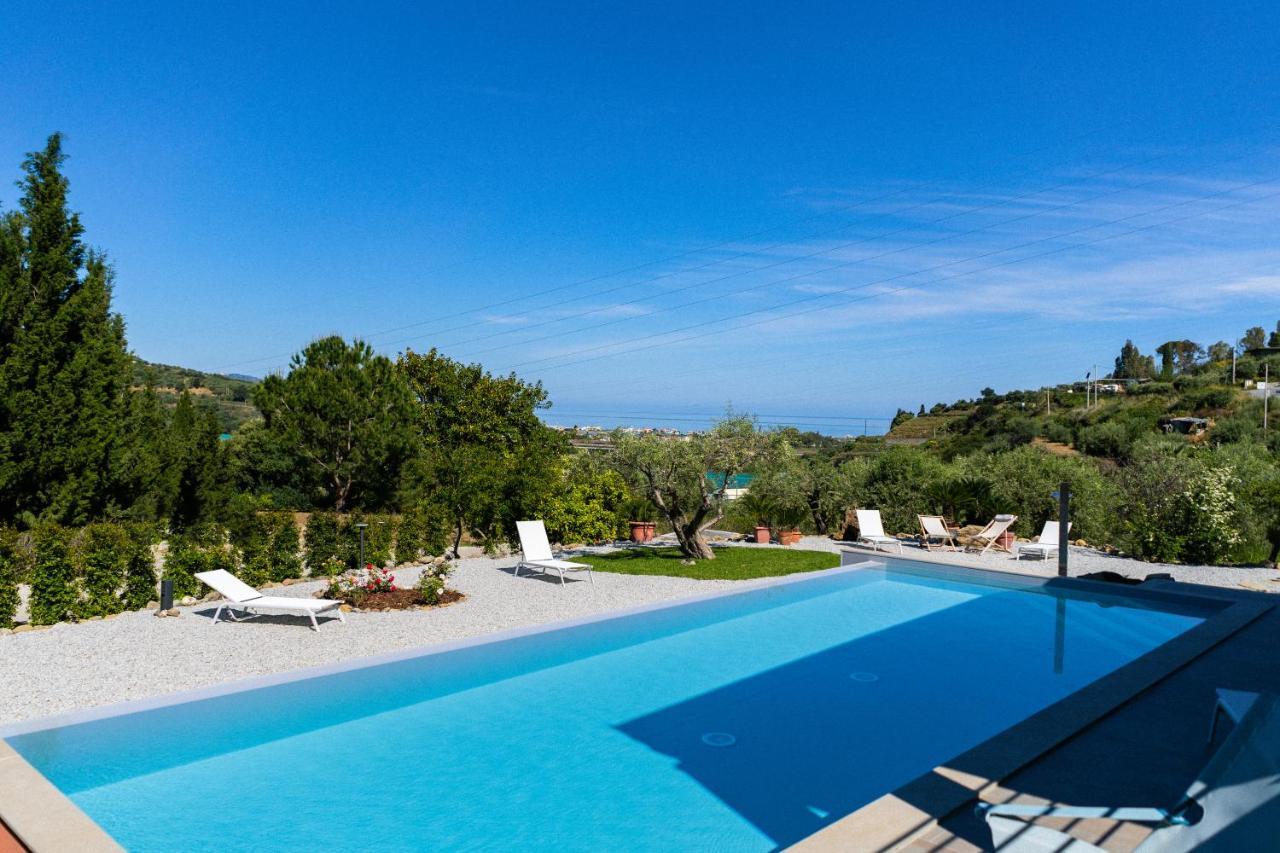 Bioagriturismo Antica Sena Milici Екстер'єр фото
