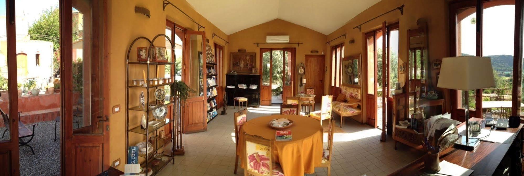 Bioagriturismo Antica Sena Milici Екстер'єр фото