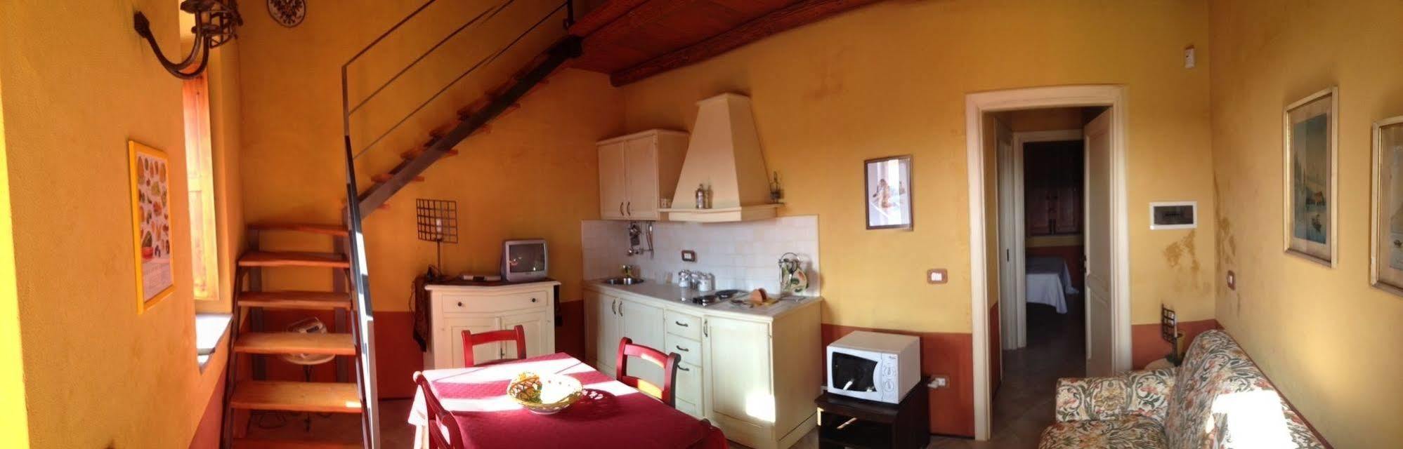 Bioagriturismo Antica Sena Milici Екстер'єр фото